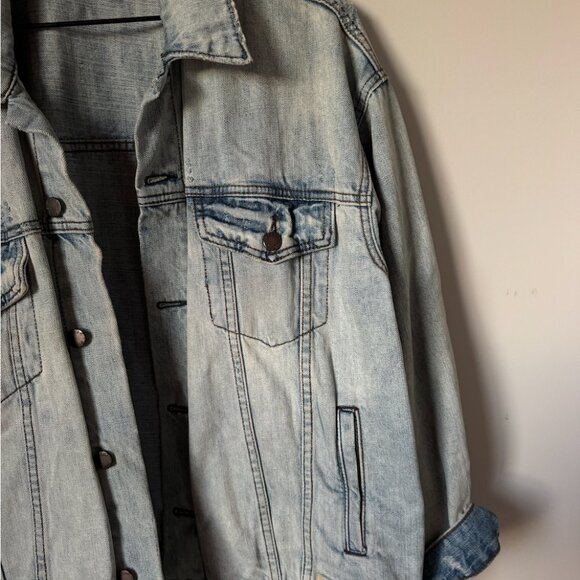 Free People - Oversized Vintage Jean Jacket - Picture 4 of 4
